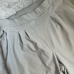 Stylish Lululemon Pleated Pants